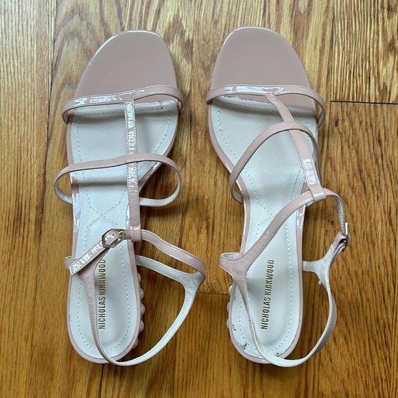 Nicholas Kirkwood 25mm Casati Strap Sandal with pearls - Picture 7 of 9